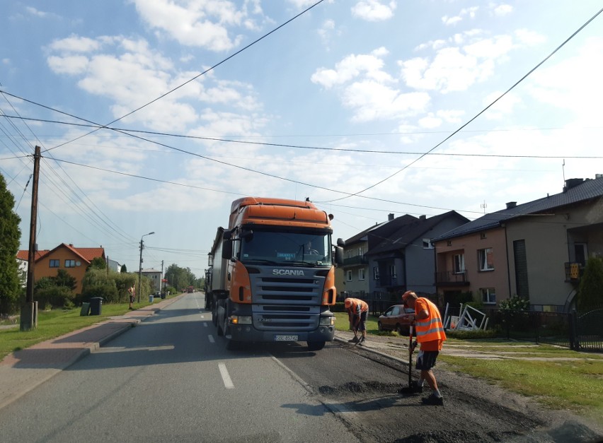 Rozpoczął się remont ulicy Hrubieszowskiej w Sławkowie...