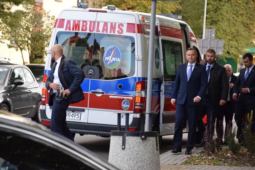 Oświęcim. Prezydent Andrzej Duda odwiedził w domu poszkodowanego w kolizji chłopca [AKTUALIZACJA. ZDJĘCIA]