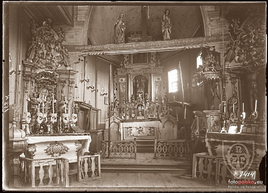 2 września 1913 , Drewniany kościół św. Idziego Opata. "Roku...
