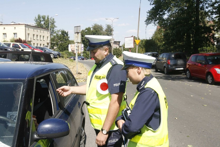 Strefa 30 w Katowicach działa. Patrol policji nie ma wiele...