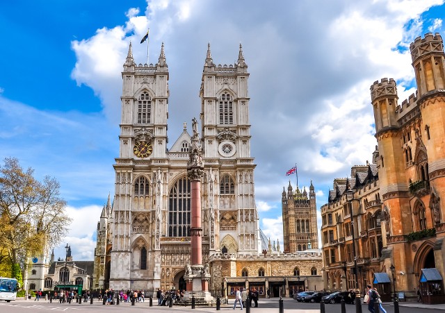 Opactwo Westminster to jedno z najważniejszych miejsc związanych z brytyjską monarchią oraz wyjątkowy zabytek UNESCO – zobaczcie, jak przygotować się do wizyty w tym obiekcie.