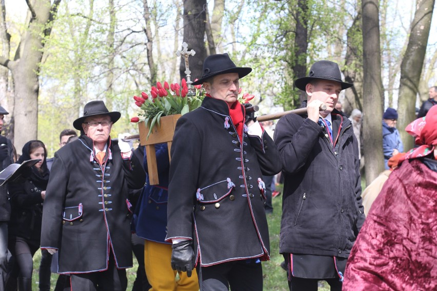 Chwalebne Misterium Męki Pańskiej w Piekarach Śląskich: Od sądu po ukrzyżowanie - ostatni akt 