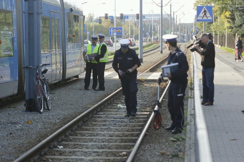 Wrocław, Wypadek na ulicy Świeradowskiej - 23.10.2013r....