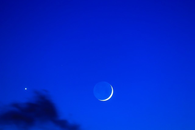 Księżyc bardzo blisko Wenus. Niezwykłe zjawisko na niebie w sobotę 28 marca do godziny 23