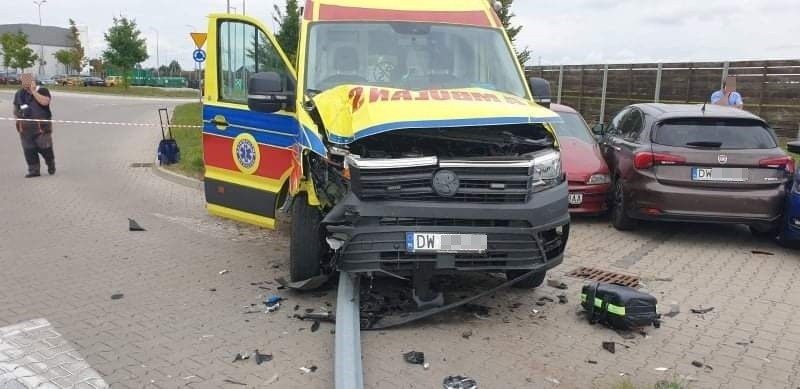 Wypadek na parkingu przed szpitalem im. Marciniaka, przy ul....