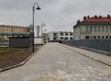 Nowa uliczka między osiedlem Armii Krajowej a ulicą Kusocińskiego we Włoszczowie. Po rewitalizacji jest coraz ładniej. Zobaczcie zdjęcia
