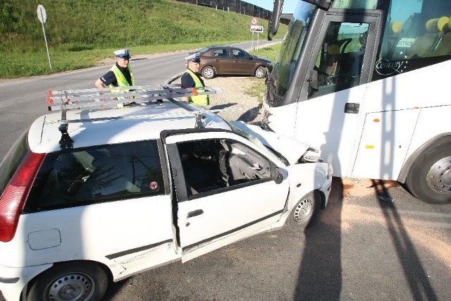 Wypadek w Domaszowcach.