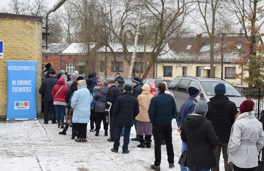 Weekendowa akcja szczepień w Siewierzu cieszyła się dużym...