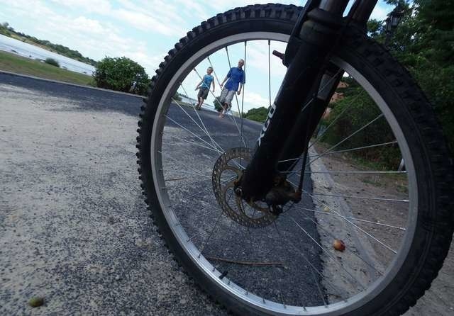 Wiślana Trasa RowerowaMasa bitumiczna na Wiślanej Trasie Rowerowej jest już gotowa