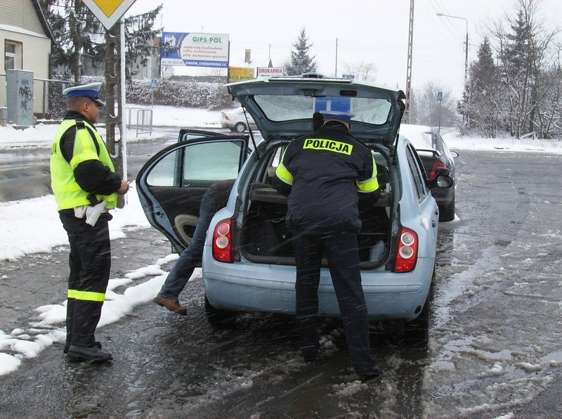 Policjanci sprawdzają "elki" także w Radomiu.