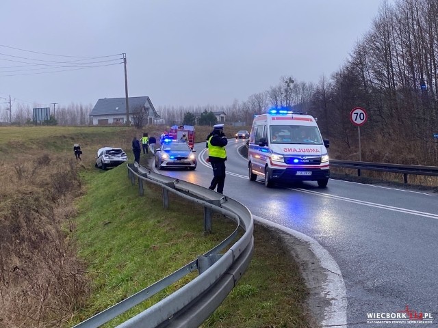 Na DK 25 na ulicy Chojnickiej w Sępólnie doszło do zderzenia samochodu ciężarowego z osobowym