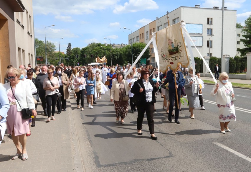 Procesja Bożego Ciała w parafii Świętej Rodziny w Radomiu. Zobacz zdjęcia