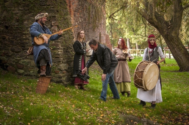 Zespół muzyki średniowiecznej Percival nagrywa wideoklip do...