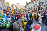 Orszak Trzech Króli we Wrocławiu 2022. Tłumy wiernych przeszły przez miasto [ZDJĘCIA]