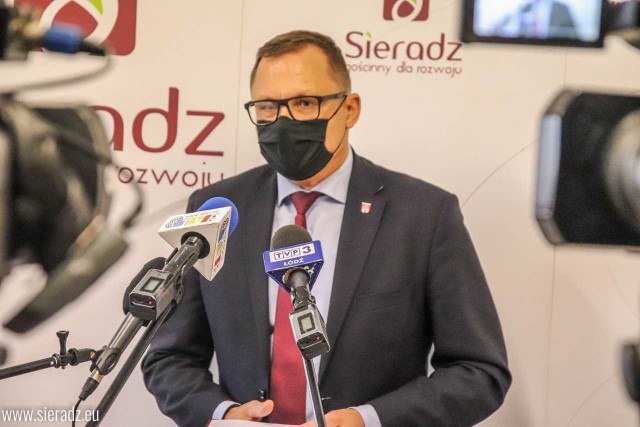 Prezydent Sieradza Paweł Osiewała ma koronawirusa