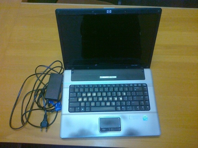 Skradziony laptop odzyskała policja.