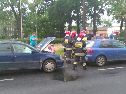 Wypadek na Krzywoustego. Zderzenie trzech samochodów [ZDJĘCIA]