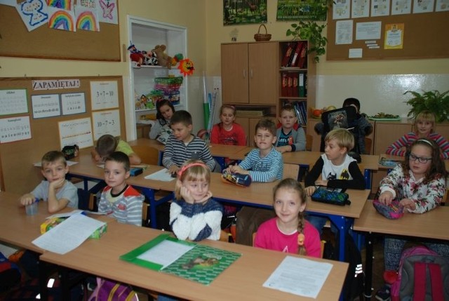 Szkoła podstawowa w Płowcach - to jedna z dwóch podstawówek w gminie Radziejów.