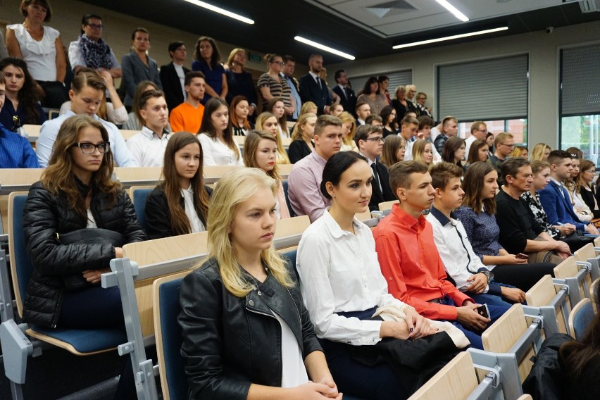 Październik już się zaczął. Dla studentów pierwszego roku to...