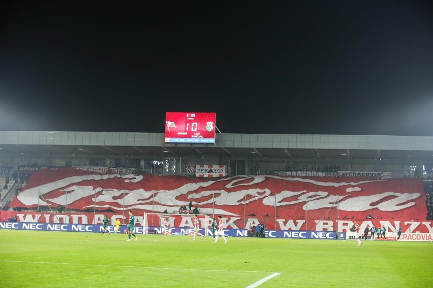 10 214 widzów przyszło na mecz Cracovii z Legią Warszawa...