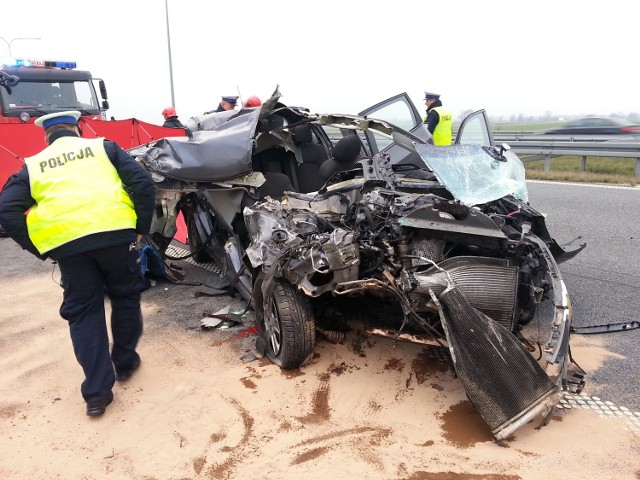 Śmiertelny wypadek na autostradzie a2