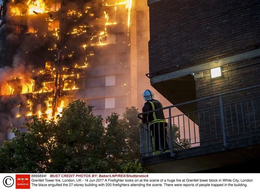 Wielka Brytania: Pożar wieżowca Grenfell Tower w Londynie, ofiary śmiertelne [ZDJĘCIA] [WIDEO]