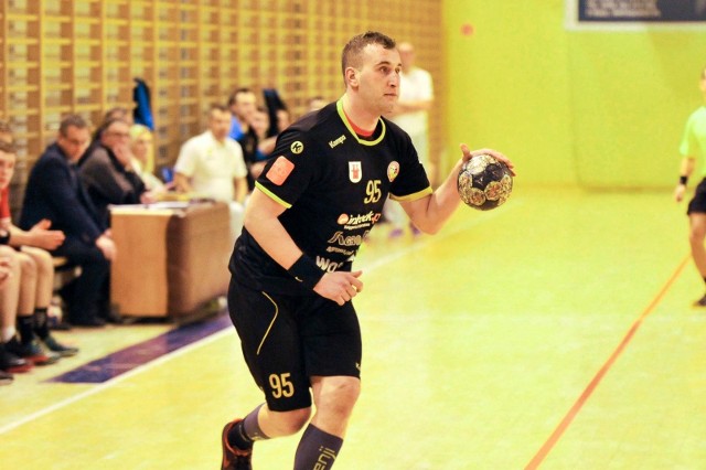 Łukasz Szulc zdobył zwycięskiego gola dla Olimpu.