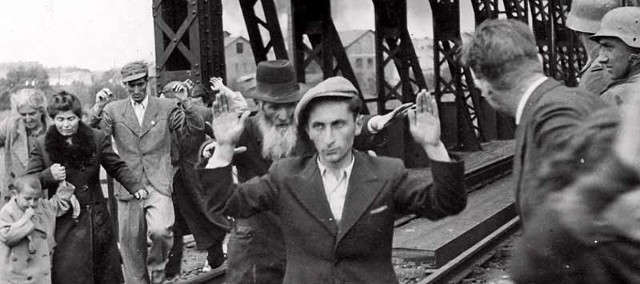 Prześladowania przemyskich Żydów zaczęły się od pierwszych dni hitlerowskiej okupacji.