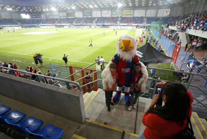 Rodzinne kibicowanie na stadionie Piasta Gliwice