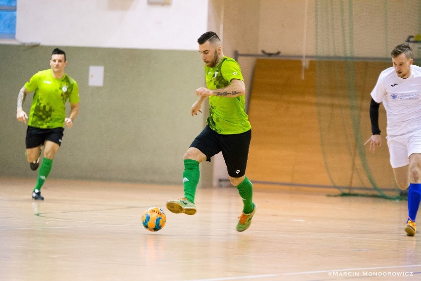 Porażka Mundialu w II lidze futsalu. Żaranie ulegli na własnym parkiecie akademikom z Wrocławia 1:5 [zdjęcia]