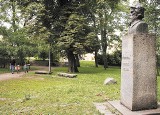 Obelisk przy ul. Grodzkiej przyciąga wandali 