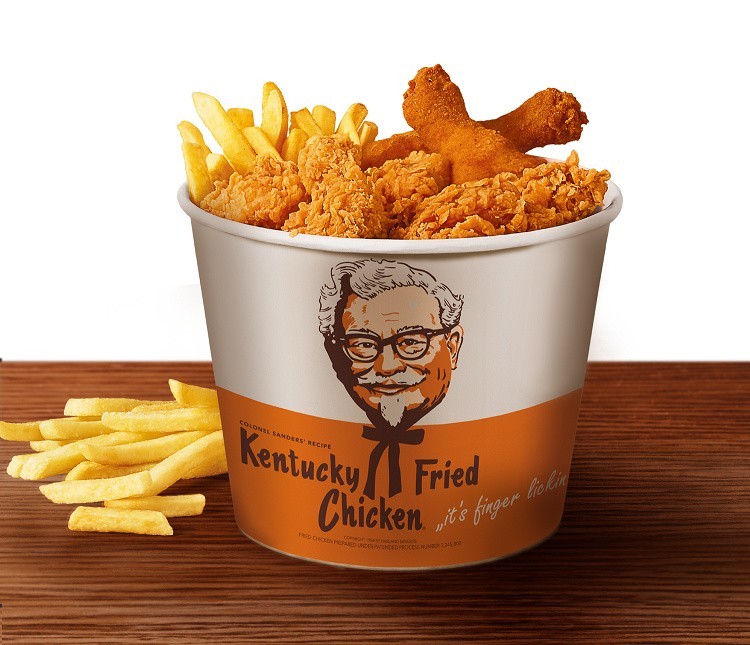 Kubełek KFC ma 60 lat. Z tej okazji 4 tygodnie urodzinowej promocji |  Dziennik Zachodni