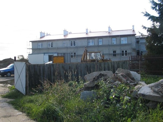 Budowa bloku socjalnego w Gorzycach dobiega końca. Pierwsi powodzianie wprowadzą się już w październiku.