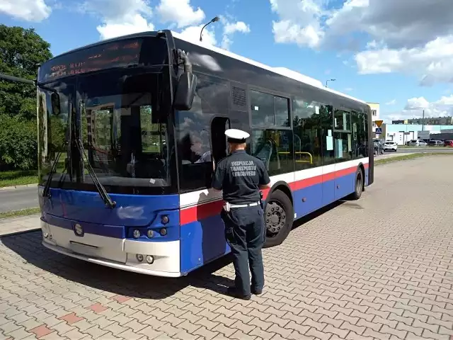 21 lipca kujawsko-pomorscy inspektorzy skontrolowali 16 autobusów miejskich