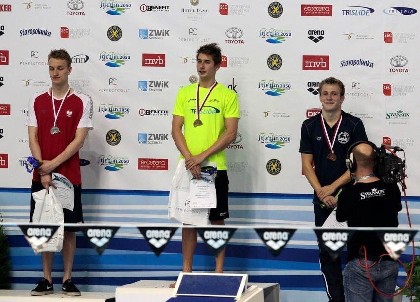 Główne Mistrzostwa Polski w Pływaniu w Szczecinie: Filip Zaborowski na podium  