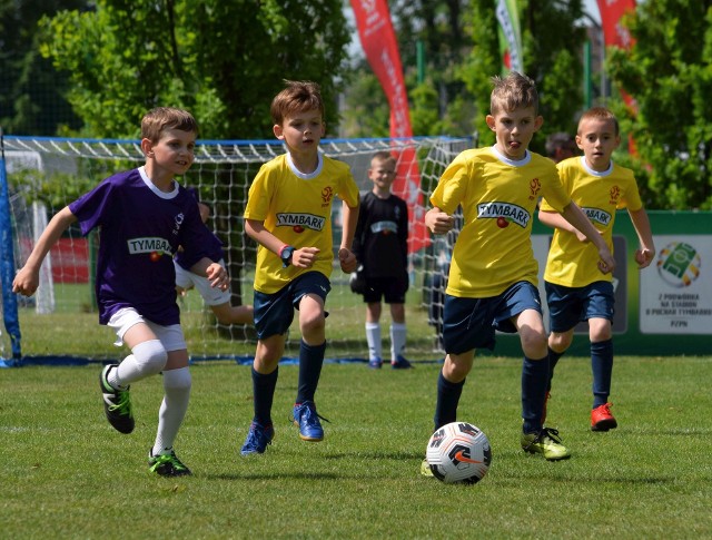 Młodzi piłkarze i piłkarki z całego województwa opolskiego toczyli w Brzegu bardzo pasjonującą rywalizację.