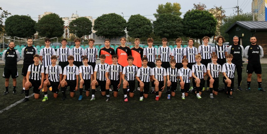 Zespół Juventusu U-15 w pełnej krasie