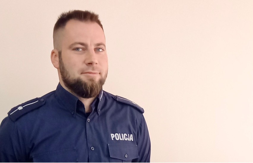 Policjant - mł.asp. Patryk Pietrzak z Komisariatu Policji w...