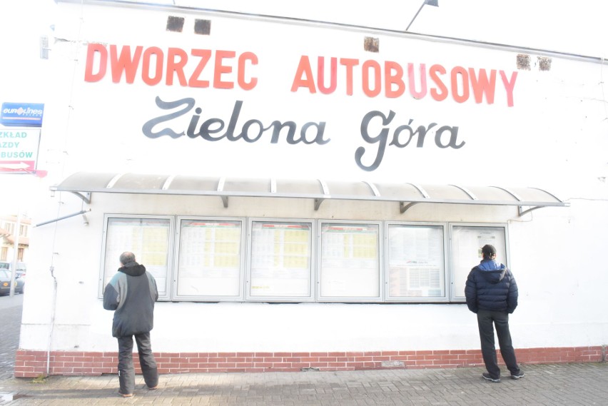 Dworzec autobusowy Zielona Góra. Zdjęcia sprzed pandemii.