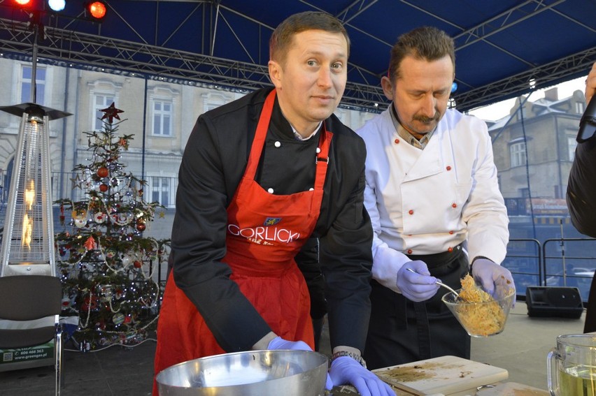 Gorlice. Na rynku zrobiło się świątecznie