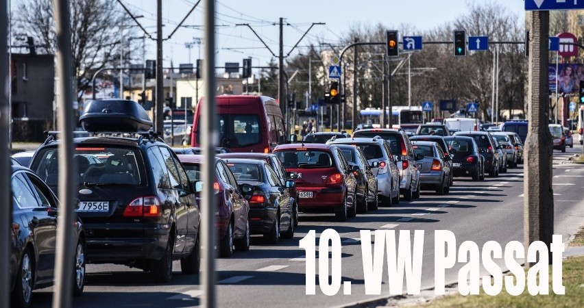 Te auta są uwielbiane przez Polaków. Zobacz TOP 10 najpopularniejszych samochodów używanych