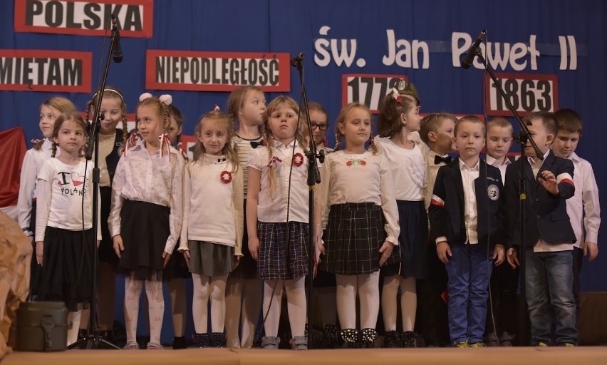 Uczniowie szkoły katolickiej w Tarnobrzegu nagrodzeni przez Muzeum II Wojny Światowej w Gdańsku w konkursie Pro Bono Poloniae 