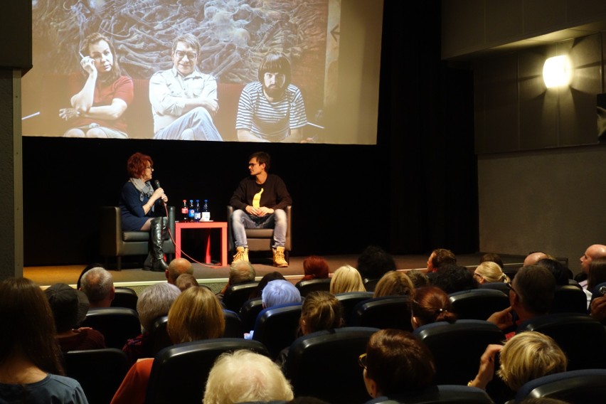 Zaproś kino do domu i wspomóż słupskie Kino Rejs. Na platformie mojeekino.pl niektóre tytuły obejrzysz za darmo