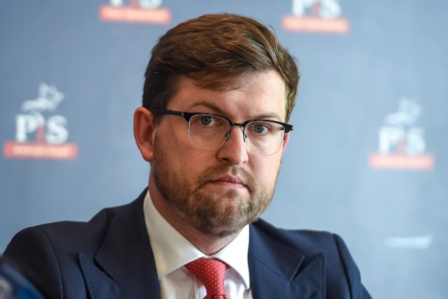Wiceminister Andrzej Śliwka skrytykował byłego szefa MON Tomasza Siemoniaka. Jego zdaniem to za rządów PO-PSL władze nie radziły sobie z przemysłem zbrojeniowym.