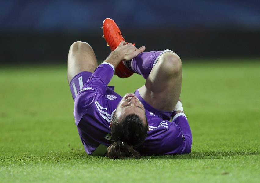 Gareth Bale trafi pod nóż