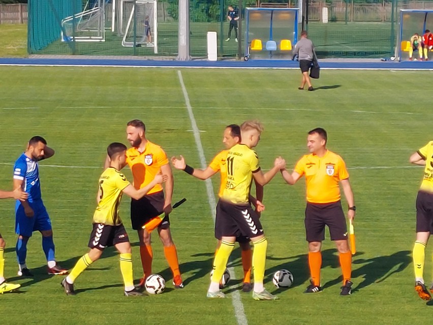 Hummel 4 liga. Gol z rzutu rożnego i pewna wygrana GKS Zio-Max Nowiny z Moravią Anna-Bud Morawica