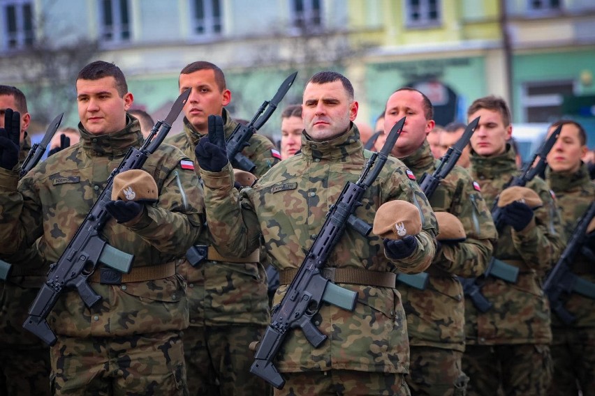 Przysięga wojskowa żołnierzy Wojsk Obrony Terytorialnej.