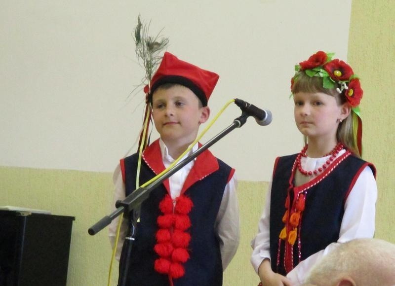 Oświęcim. Zawieźli dary dla Polaków na Kresach Wschodnich i wzięli udział w otwarciu Domu Polskiego