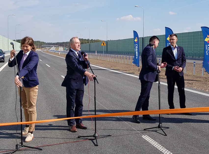 Odcinek S8 z Ostrowi do Poręby oddano do użytku. Na razie można tam jechać 100 km/h [ZDJĘCIA, WIDEO]