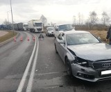 Wypadek przy ul. Wołyńskiej. Jedna osoba poszkodowana [ZDJĘCIA]